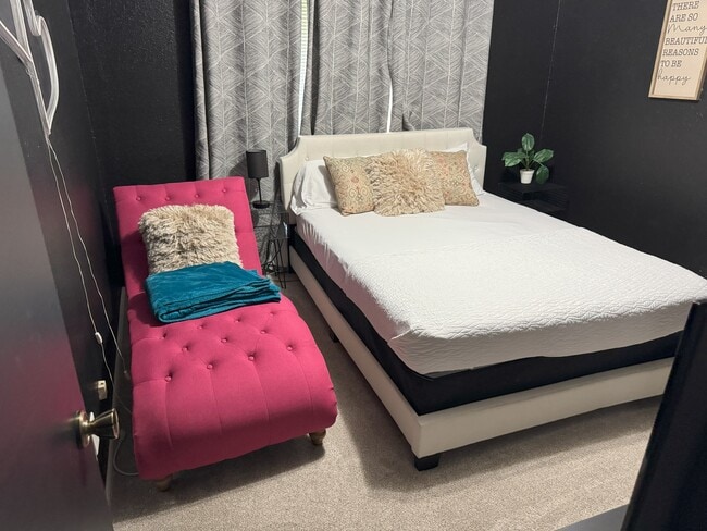 Dormitorio 2 - 7511 E 82nd Pl