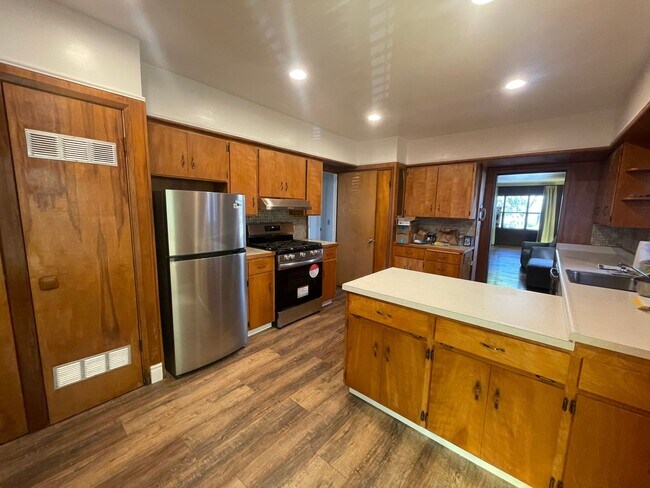 Foto del edificio - Newly Updated 3 Bedroom 2 Bathroom in Albany!