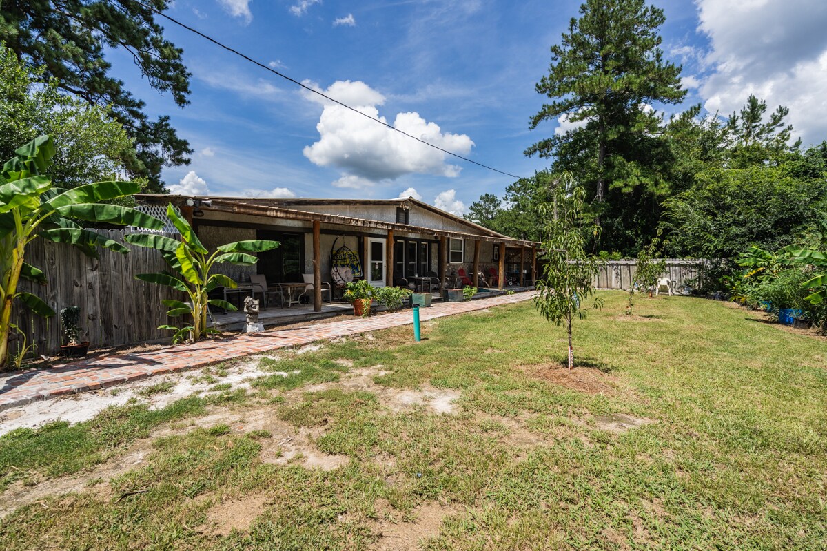 Foto principal - 95 3rd St