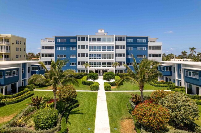 Foto del edificio - 120 N Ocean Blvd