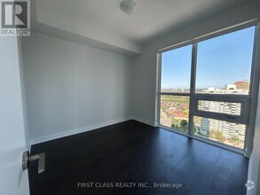 Building Photo - 4130-4130 Parkside Village Dr