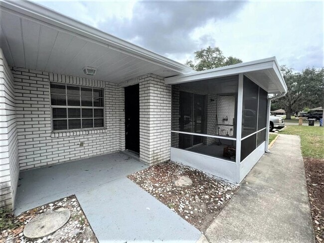 Building Photo - 3147 Bloomingdale Villas Ct