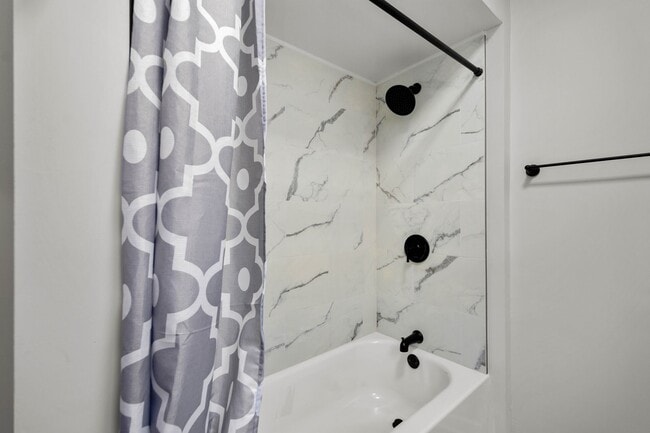 Photo - Gorgeous 4 bedroom home in Carrick available May 1!