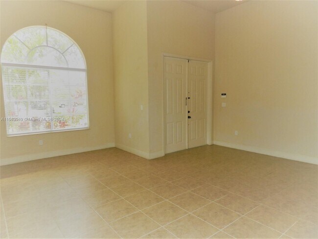 Foto del edificio - 16020 SW 91st Ct