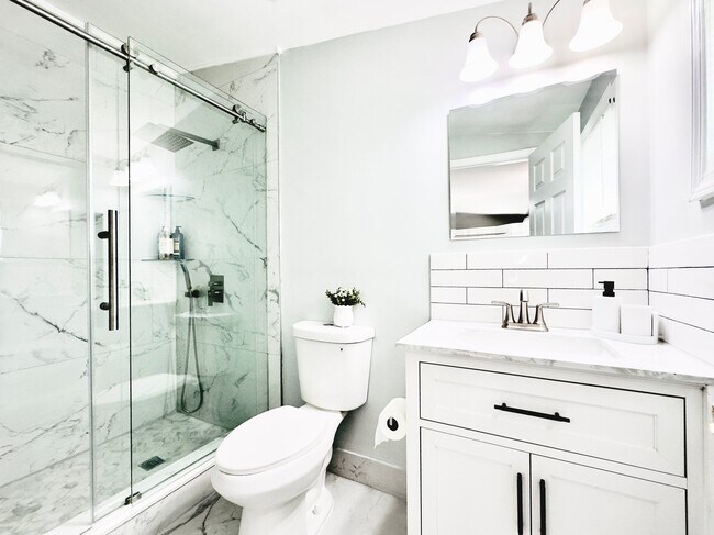 Foto del edificio - 2074 Flint Hill Dr