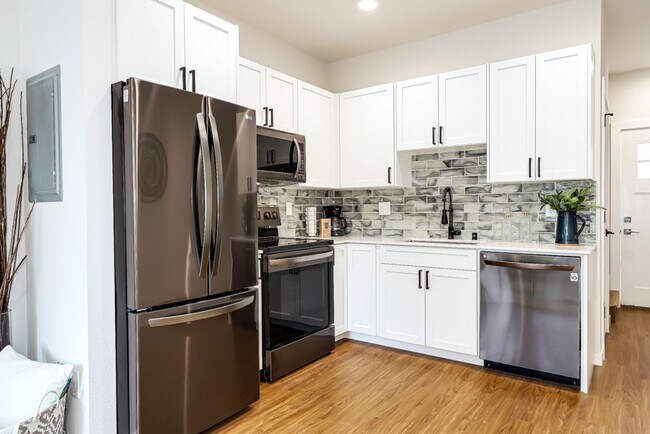 Foto del edificio - Madrona Townhouse