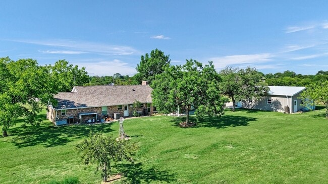 Building Photo - 13075 FM 121