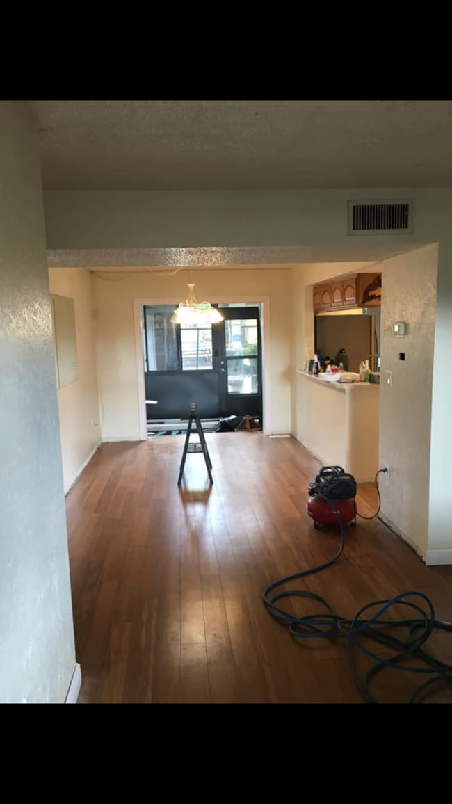 Foto del edificio - 1130 N Lake Parker Ave
