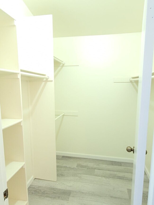 Foto del edificio - $3600.00 Rancho Bernardo 3 bdrm 2 bath 1450 sq ft House, Pool & Clubhouse