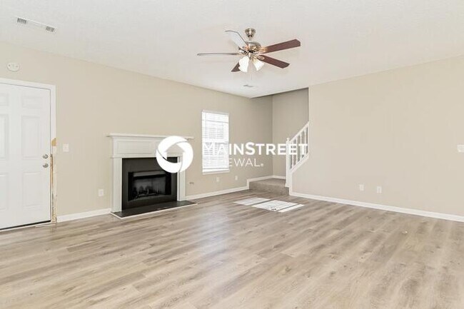 Foto del edificio - 4 Bedroom Pet-Friendly Home in MCDonough, GA with Main Street Renewal