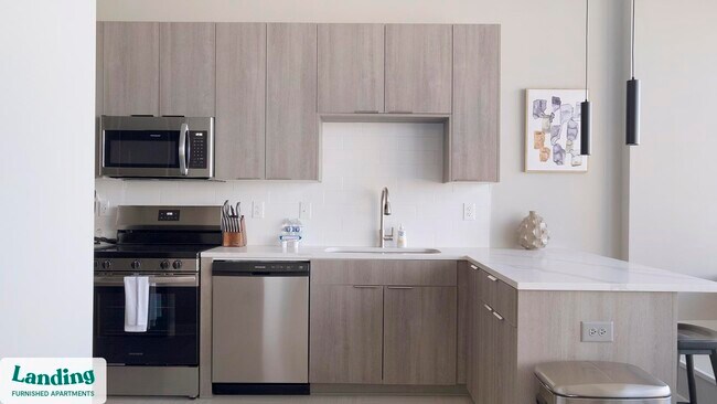 Building Photo - 600 19th St N