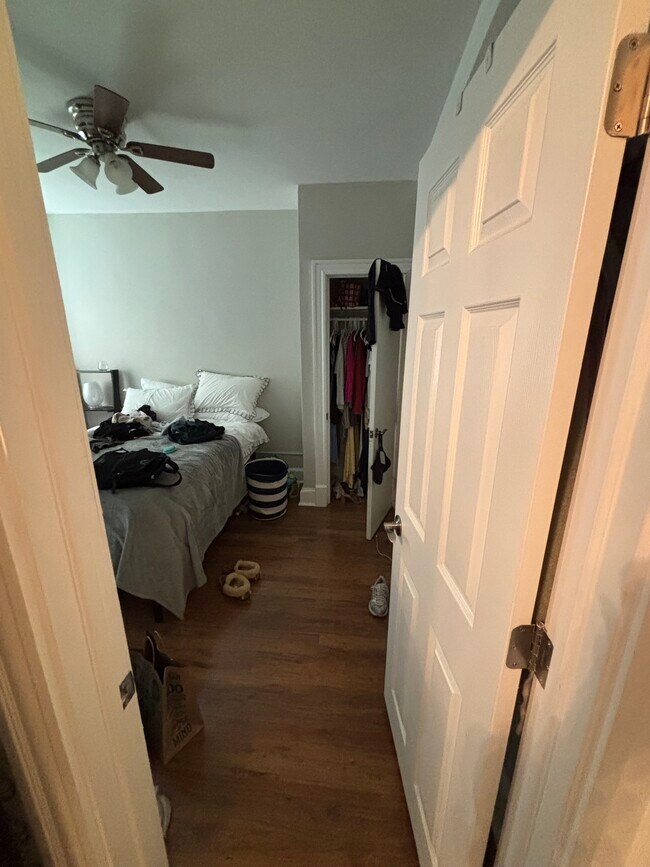 Building Photo - 220 Hanover St