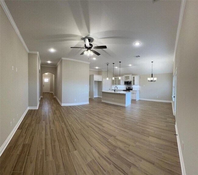 Building Photo - 901 Tippit Ln