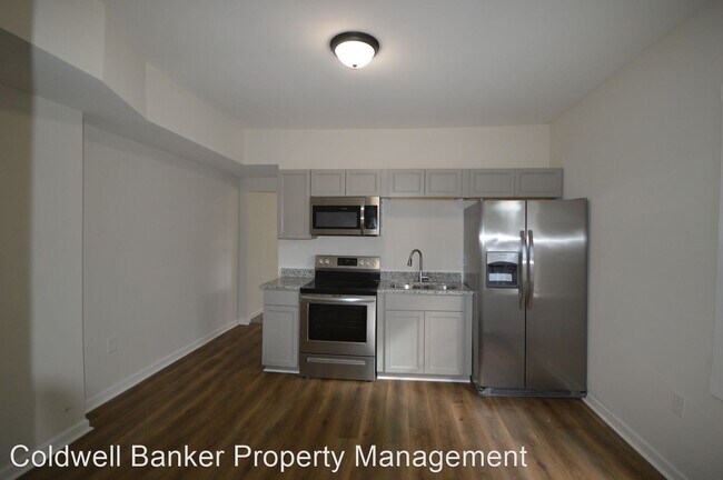 Building Photo - 3 br, 1.5 bath House - 726 Queen St.