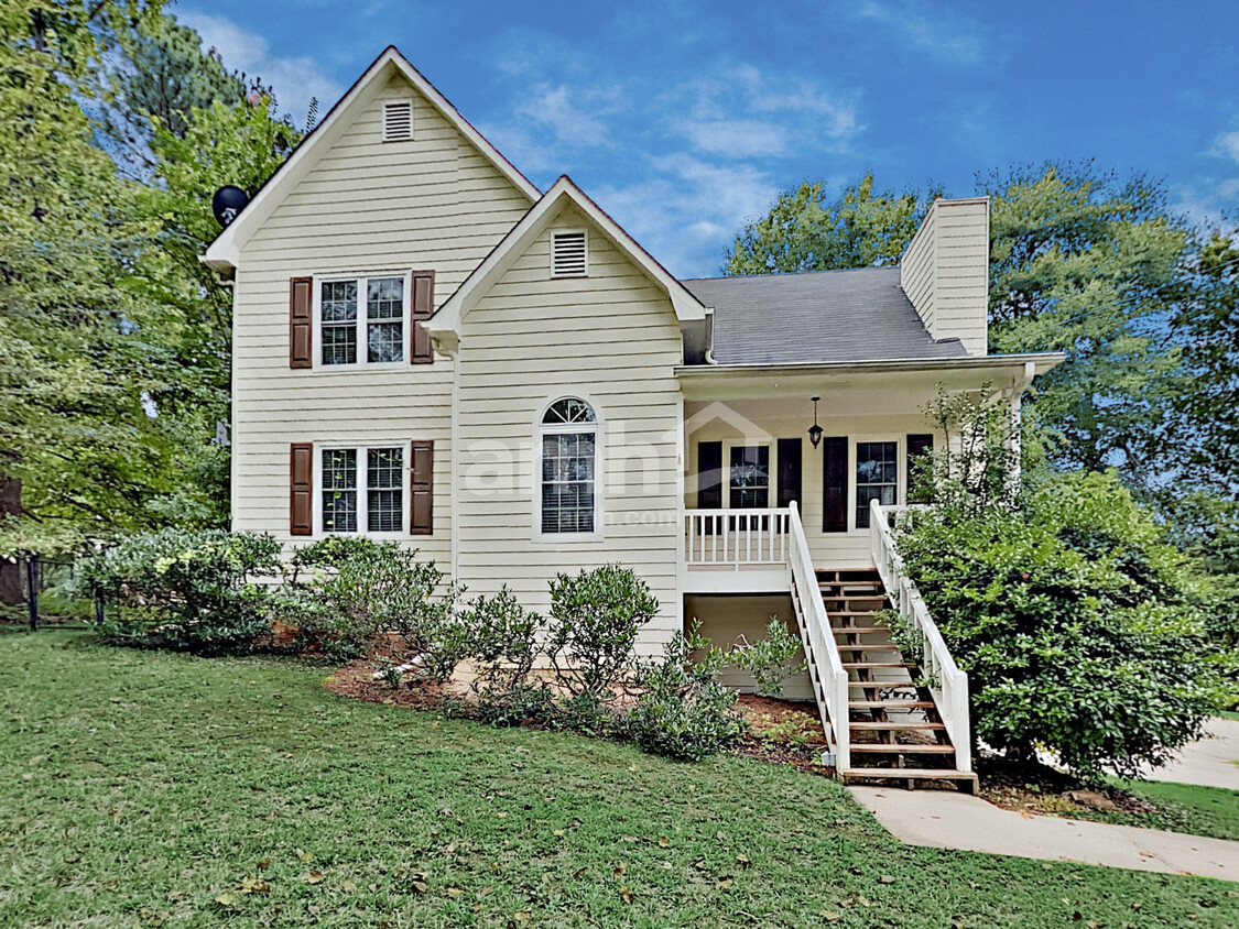 Primary Photo - 126 King William Drive