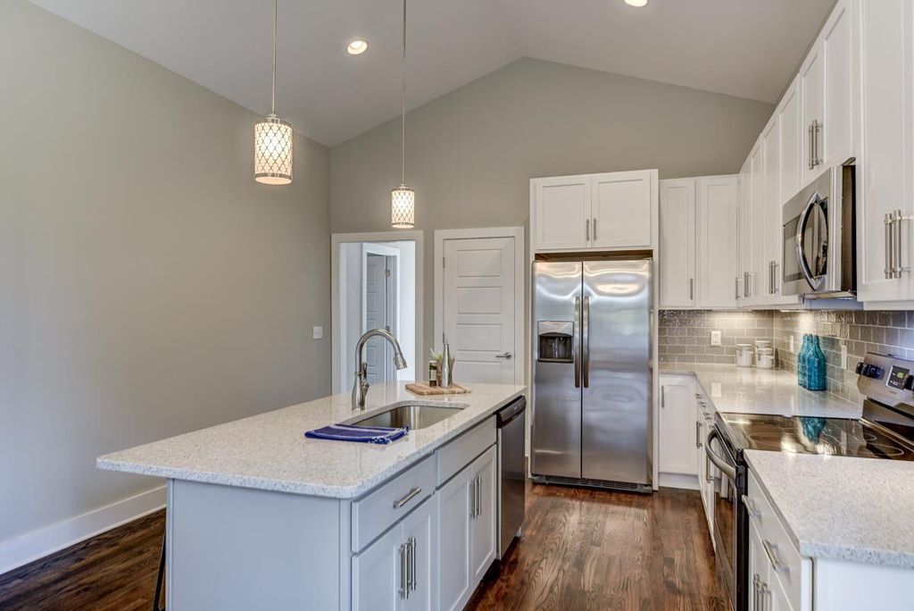 Foto principal - 910 Sharpe Ave