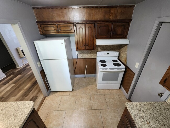 Foto del edificio - 420 W 16th St