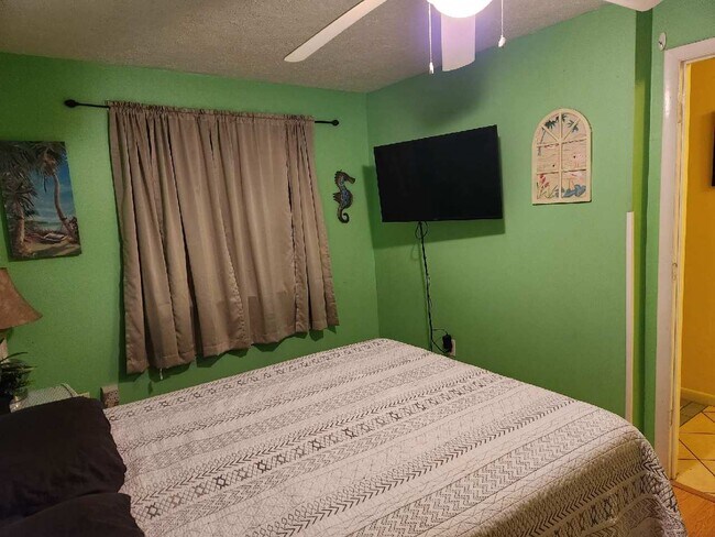 Foto del edificio - 5505 Sun Harbor Rd