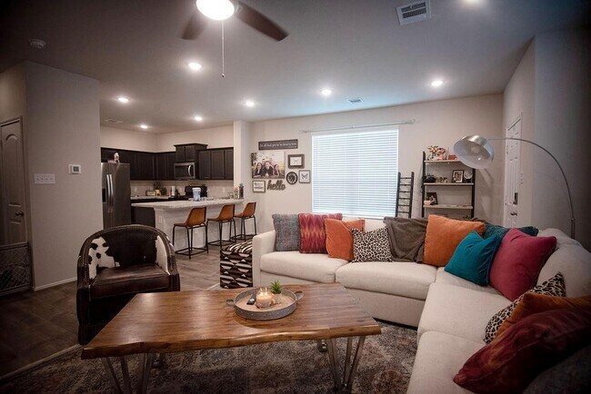 Foto del edificio - 12727 Taymouth Manor Dr