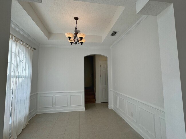 Foto del edificio - 4BR/3BA Executive Pool home in Tuscany, St...