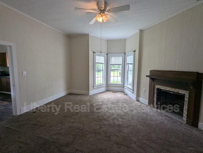 Building Photo - 414 N Caswell St