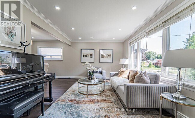 Photo du bâtiment - 98 Canlish Rd