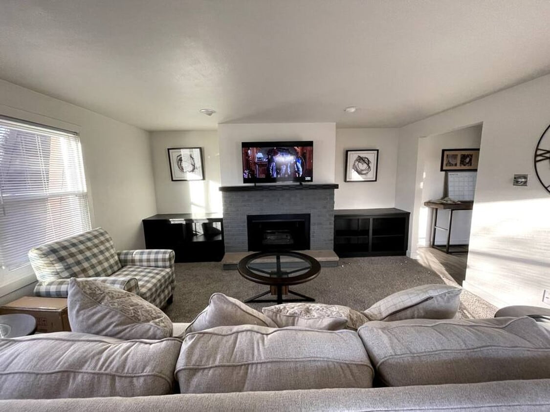 Foto principal - 922-940-940 Oak St