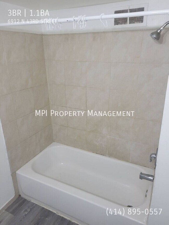 Foto del edificio - 6912 N 43rd St