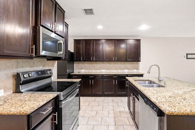 Building Photo - 12023 Sapphire River