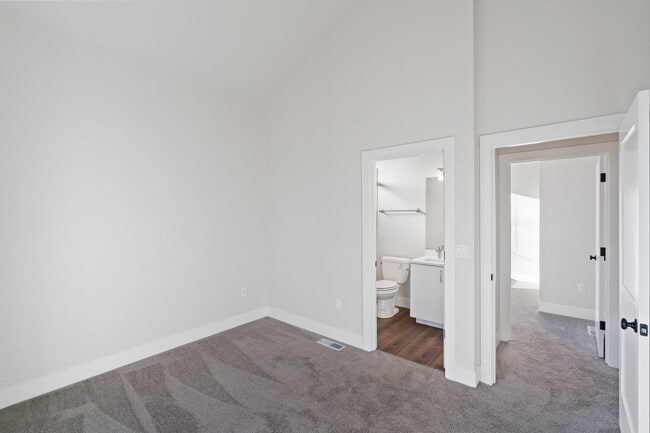 Interior Photo - Steeple Townhomes