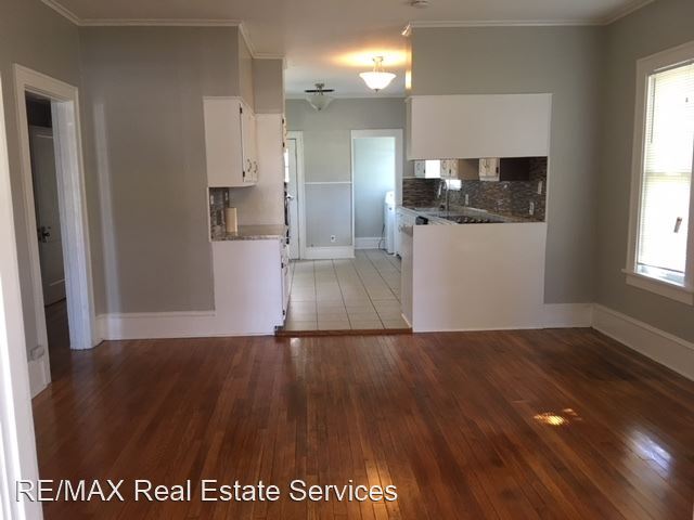 Building Photo - 3 br, 1.5 bath House - 755 Stephenson