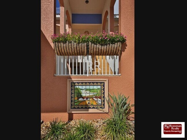 Foto del edificio - Santa Barbara Villas - Move in Special