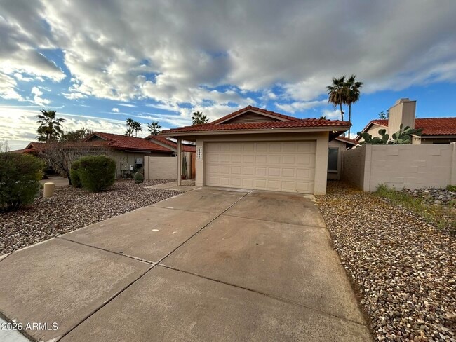 Building Photo - 4645 E Piedmont Rd