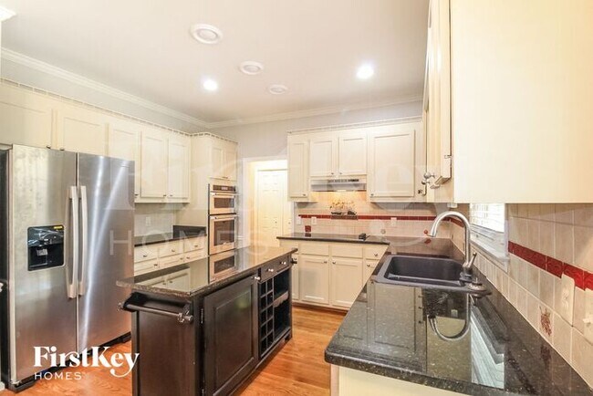 Foto del edificio - 1604 Beaver Creek Ln