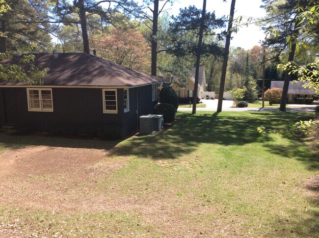 Foto del edificio - 358 Peevy St