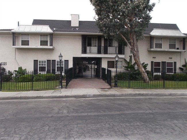 Building Photo - 5107 Rosemead Blvd