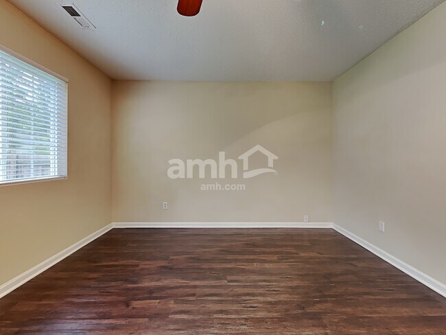 Building Photo - 3345 Wiliton Way