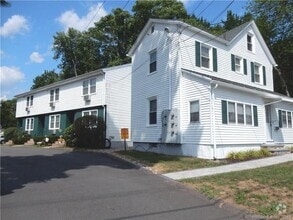 Building Photo - 617 Center St