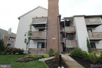 Building Photo - 5310 Ravens Crest Dr