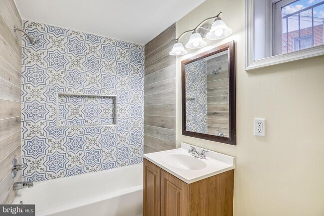 Foto del edificio - 2906 Fairlawn St