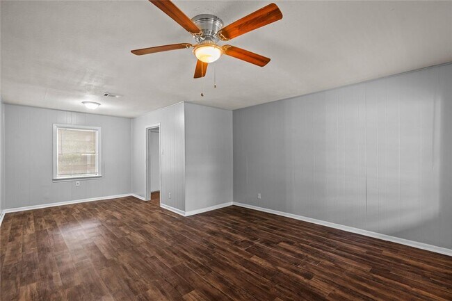 Foto del edificio - 2311 34th Ave N