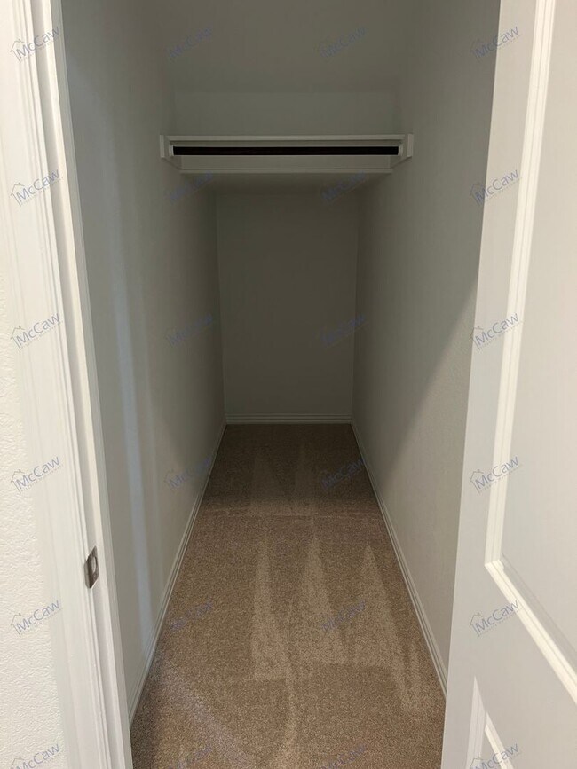 Building Photo - 10037 Little Tree Ln