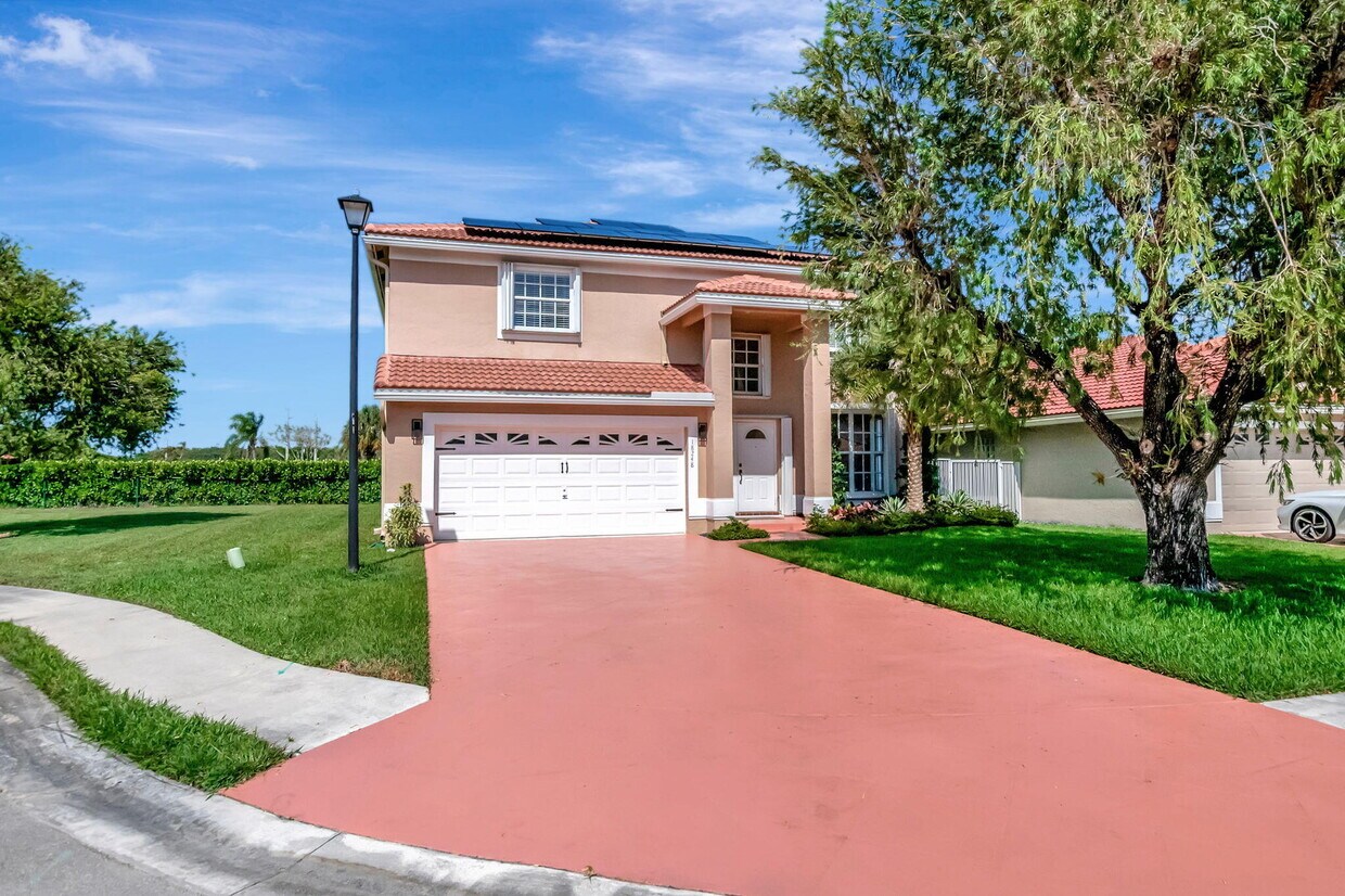 Foto principal - 18248 Coral Isles Dr