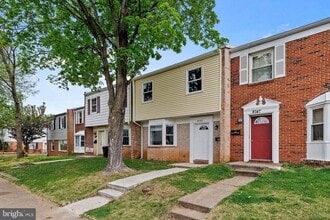 Building Photo - 8145 Community Dr