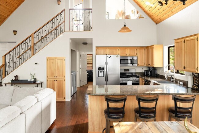 Foto del edificio - 2373 W Mountain Laurel Rd