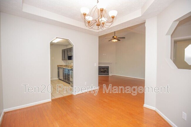 Foto del edificio - 3714 Fairview Dr