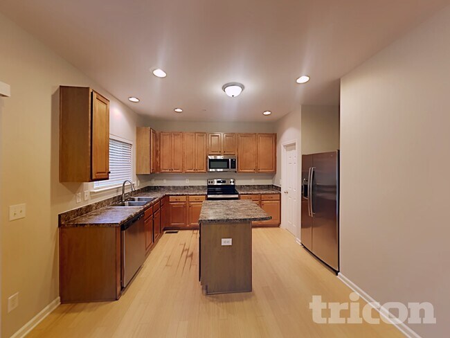 Building Photo - 4620 Van Leer Ct