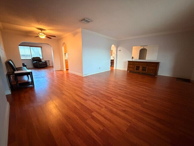 Foto del edificio - 5806 NW 86th Terrace