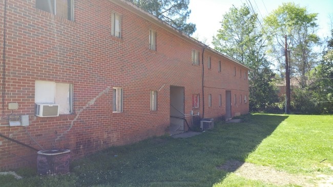Building Photo - Rosemont Drive