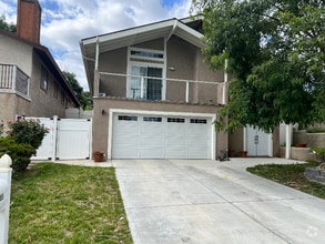 Building Photo - 885 Masterson Dr